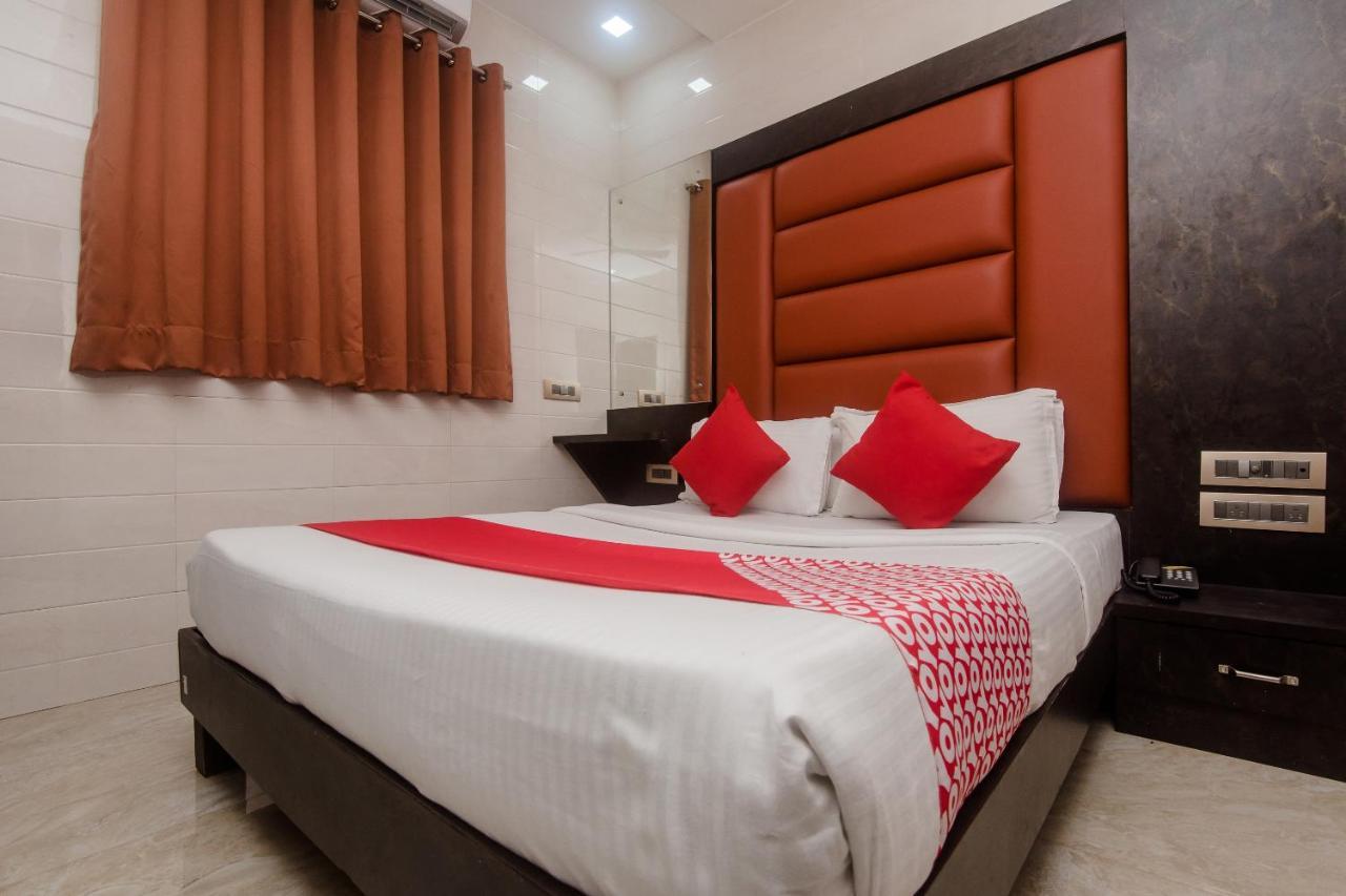 Vaccinated Staff - Oyo 22055 Dadar Residency Hotel Mumbai Exterior foto